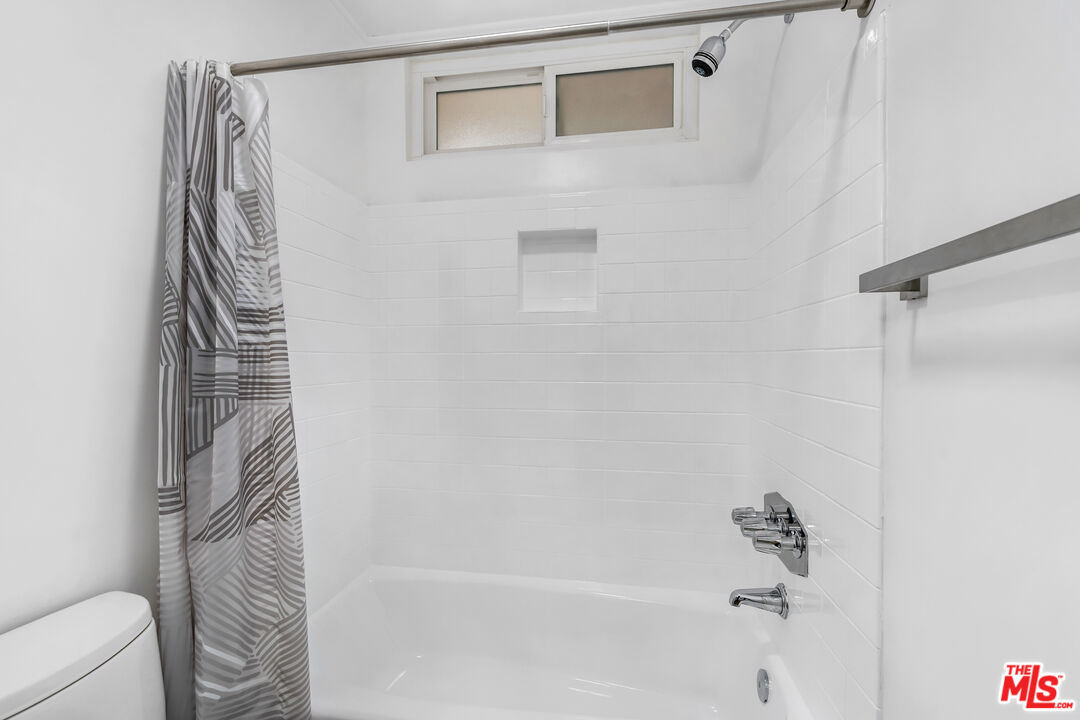 9005 Cynthia St Unit: 116