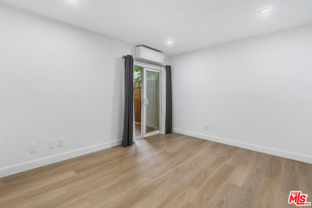 9005 Cynthia St Unit: 116