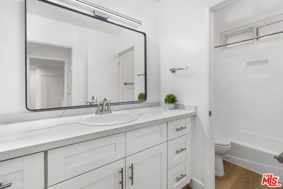 9005 Cynthia St Unit: 116