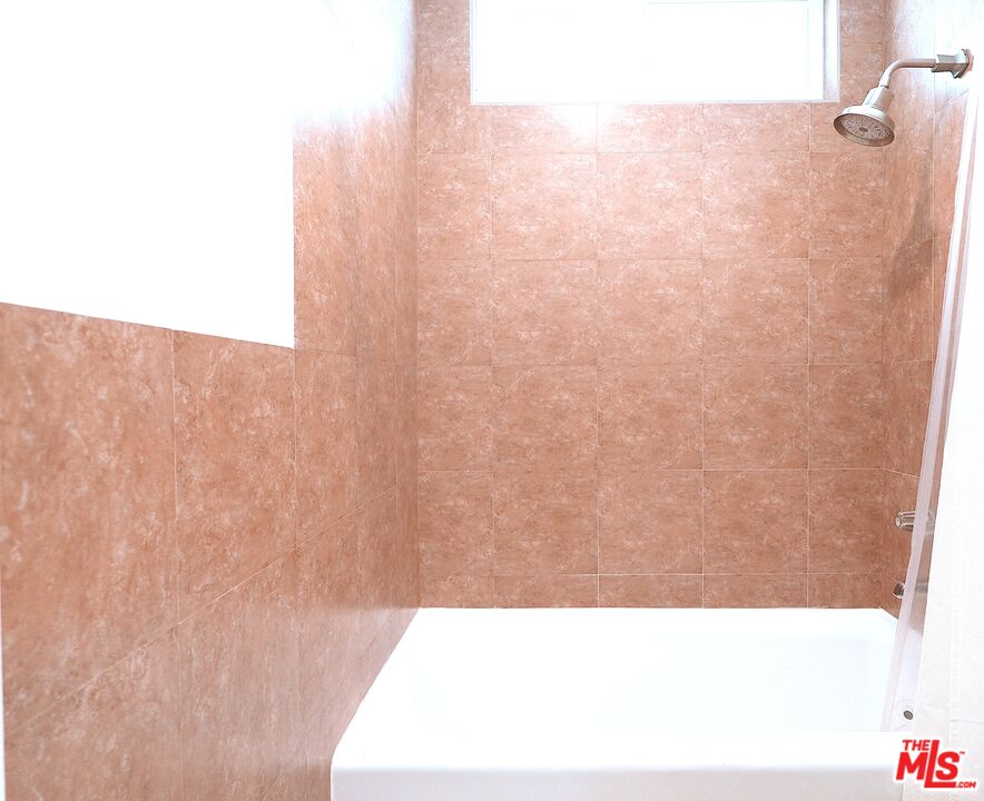 9005 Cynthia St Unit: 414