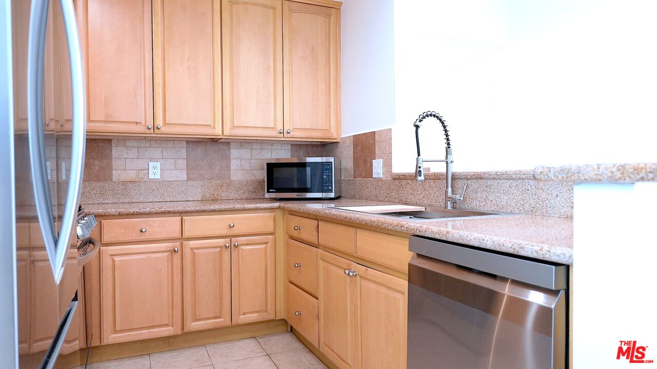 9005 Cynthia St Unit: 414