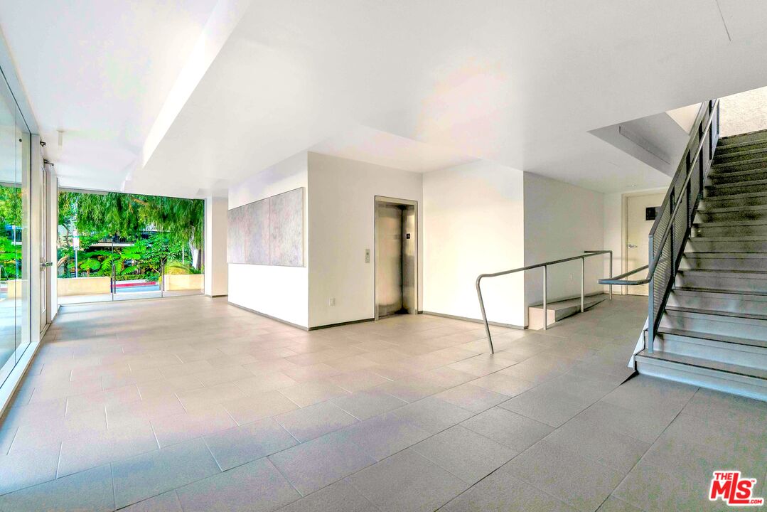 9005 Cynthia St Unit: 414