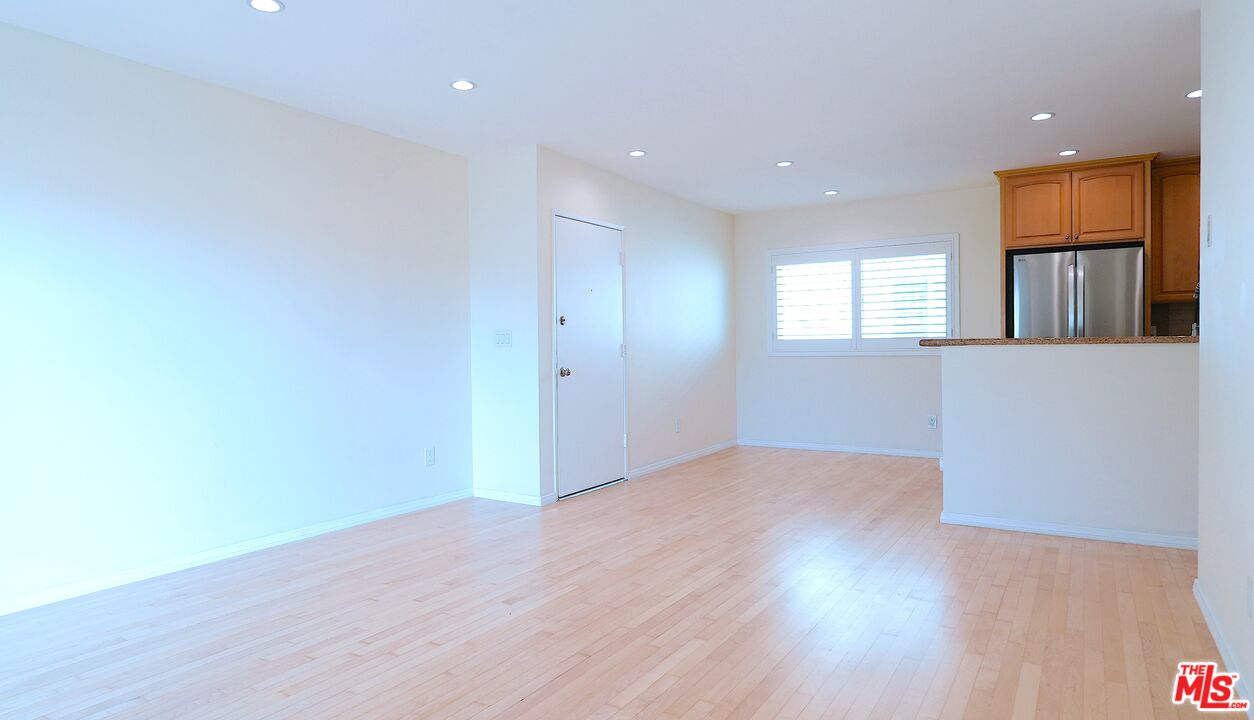 9005 Cynthia St Unit: 414