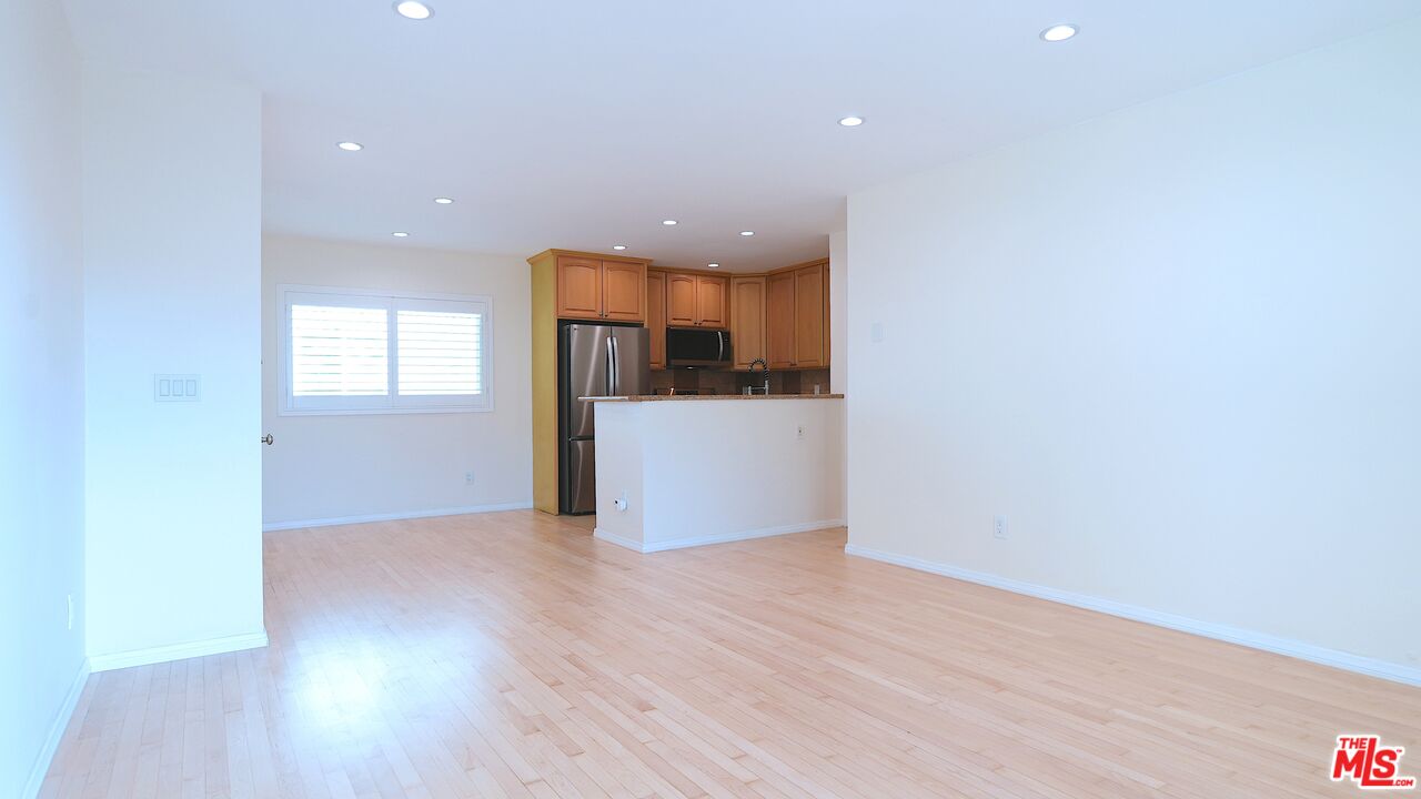 9005 Cynthia St Unit: 414