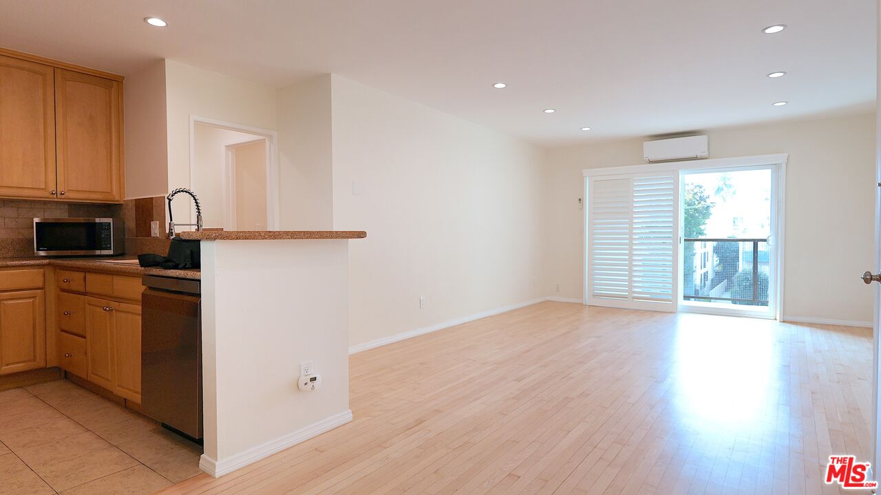 9005 Cynthia St Unit: 414