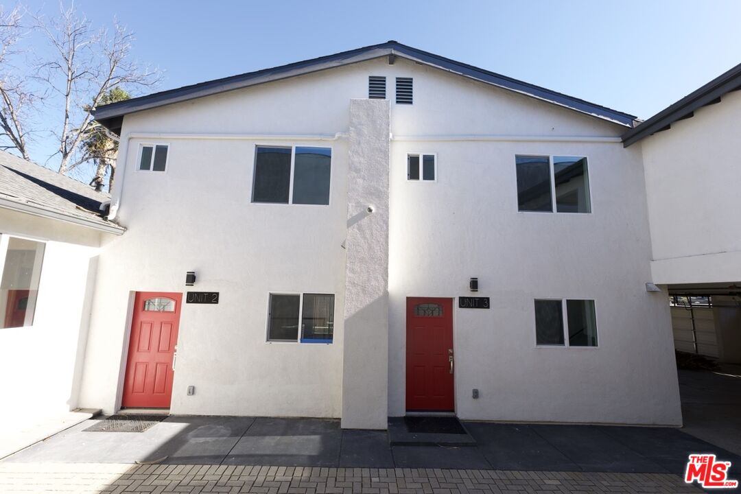 17610 Sherman Way Unit: 3