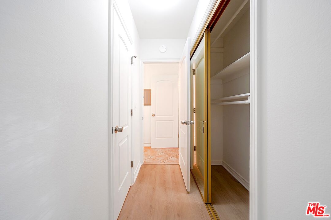 9005 Cynthia St Unit: 103