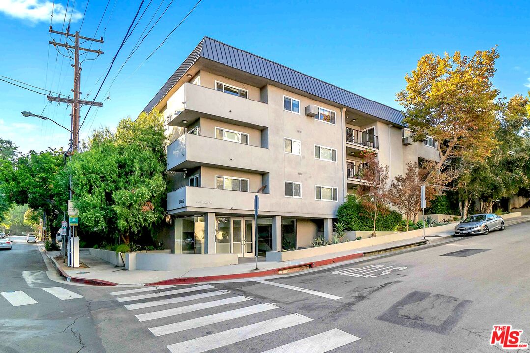 9005 Cynthia St Unit: 103