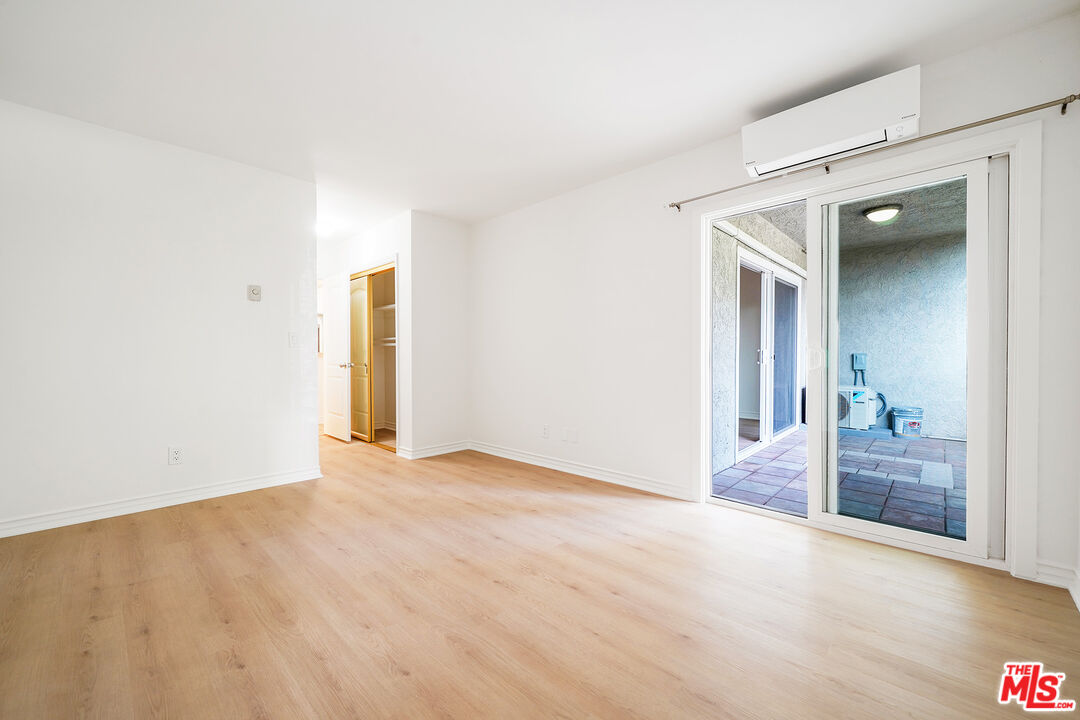 9005 Cynthia St Unit: 103