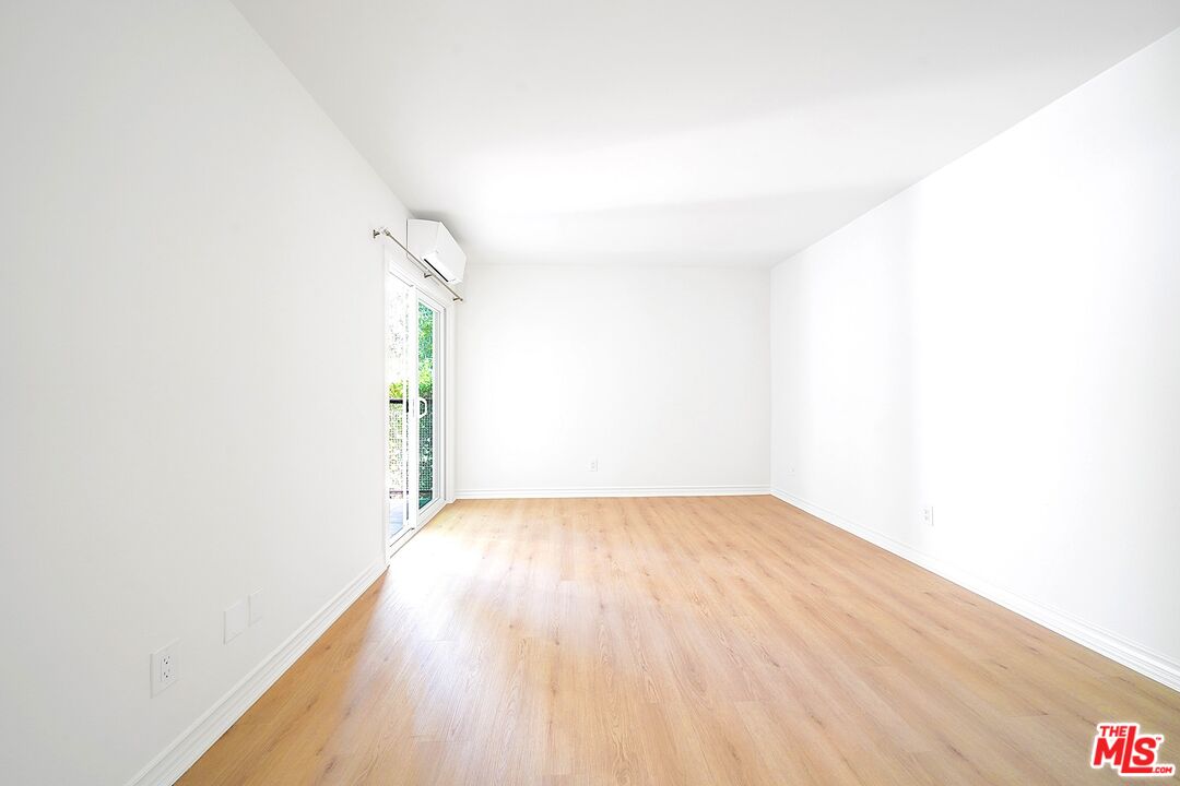 9005 Cynthia St Unit: 103