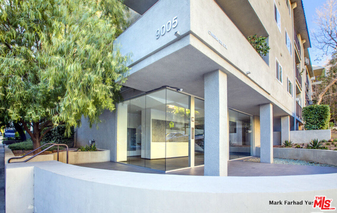 9005 Cynthia St Unit: 208