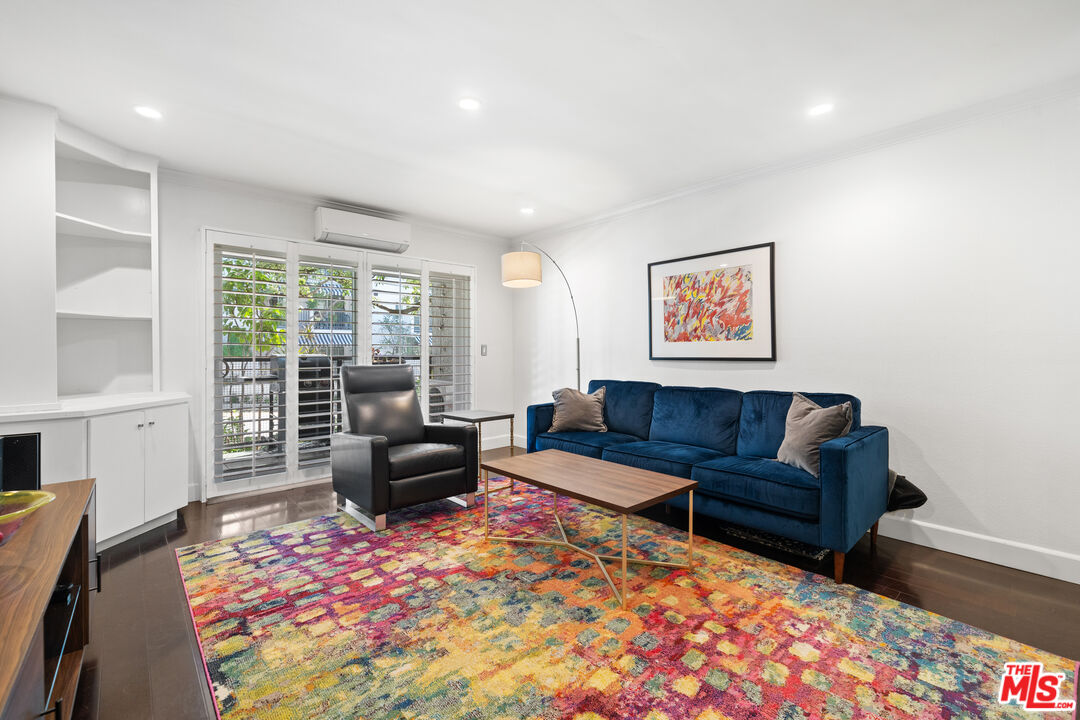 9005 Cynthia St Unit: 208