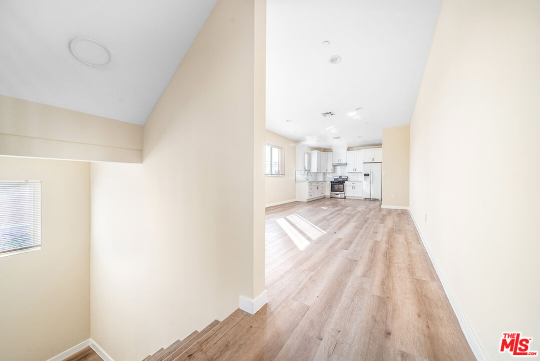 1002 E 33rd St Unit: 3