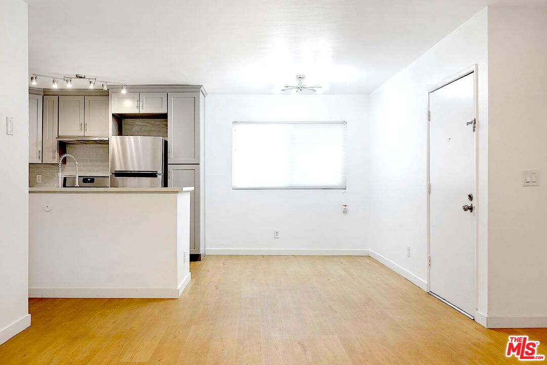 9005 Cynthia St Unit: 216