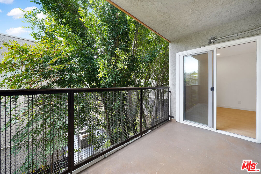 9005 Cynthia St Unit: 216