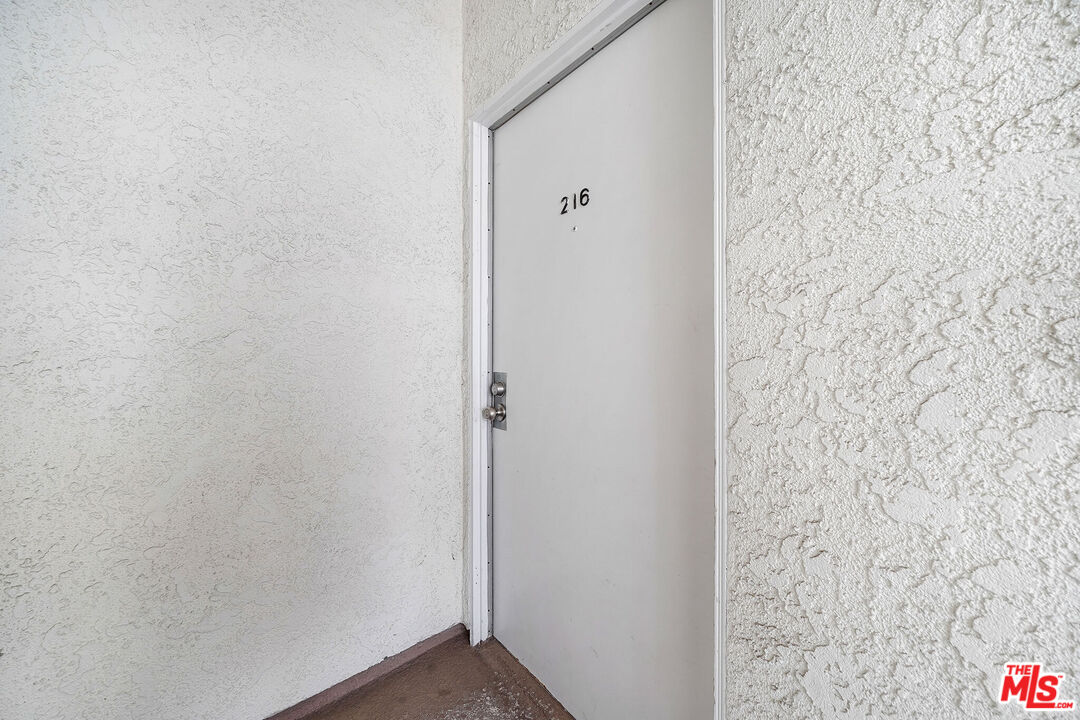 9005 Cynthia St Unit: 216