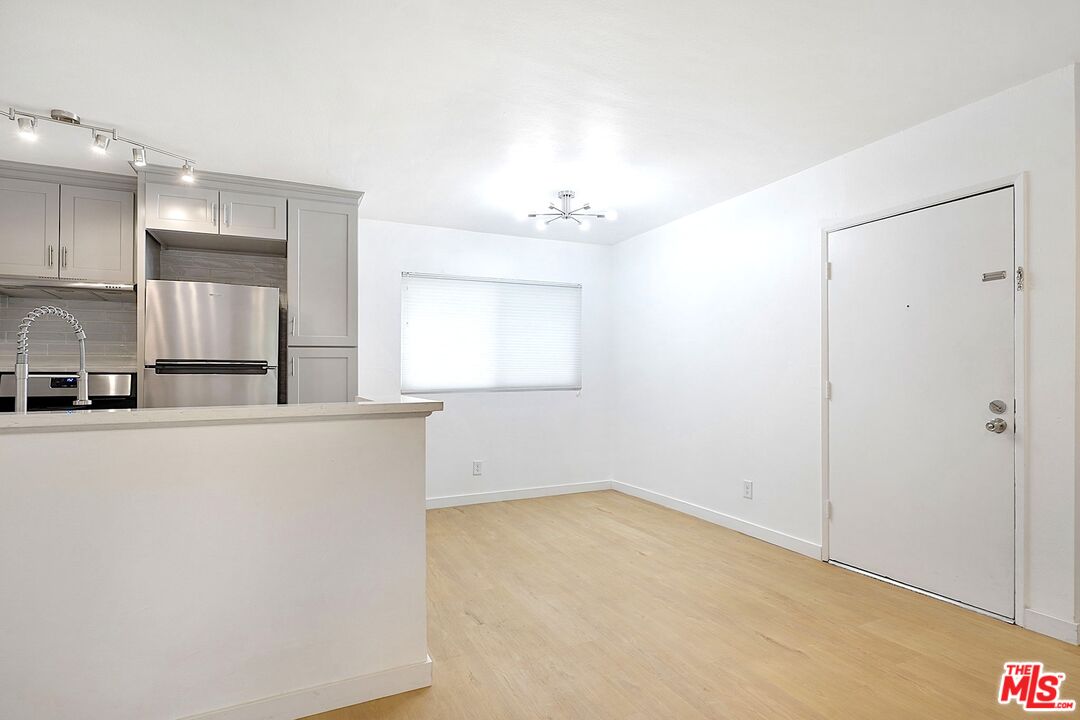 9005 Cynthia St Unit: 216