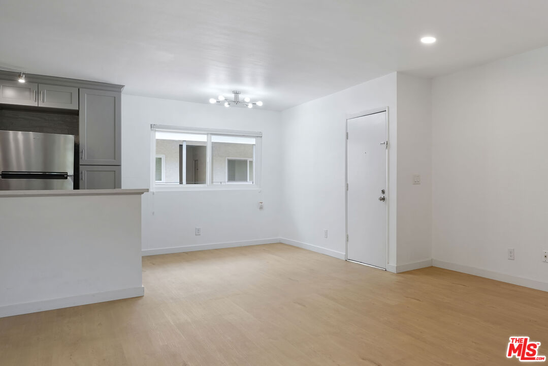 9005 Cynthia St Unit: 216