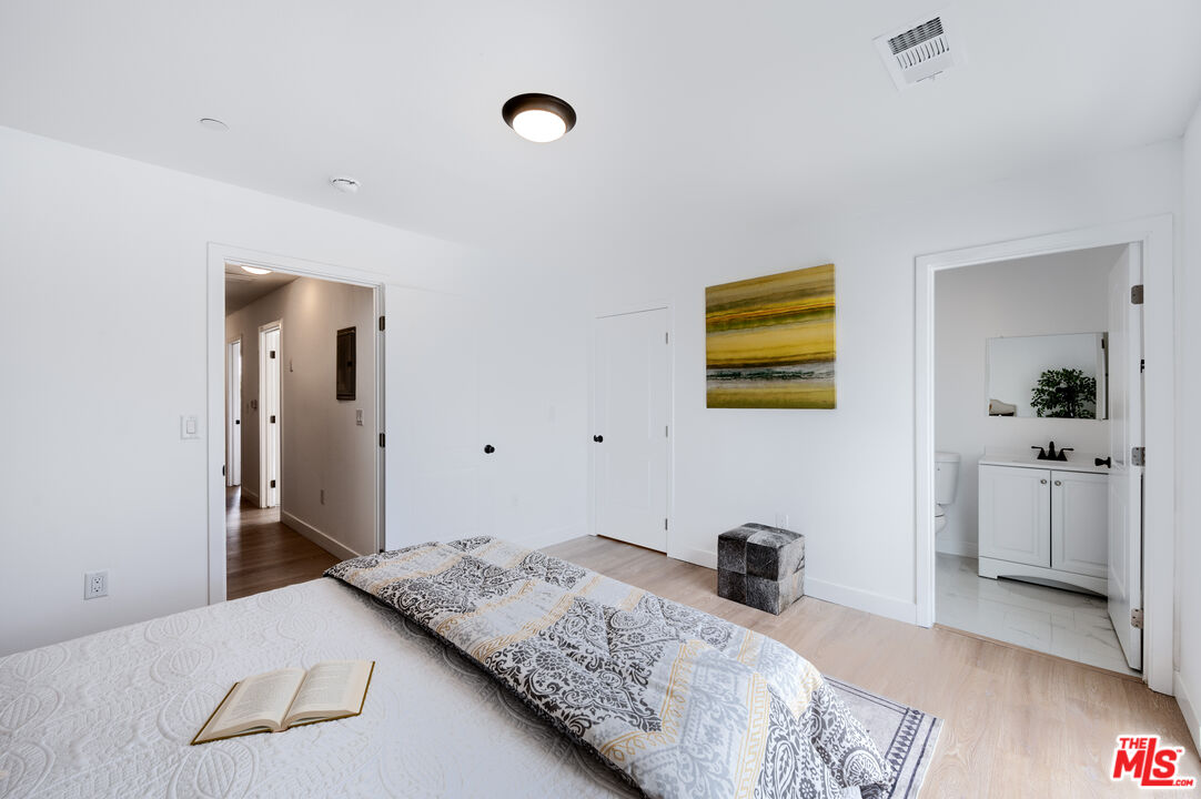 7306 Independence Ave