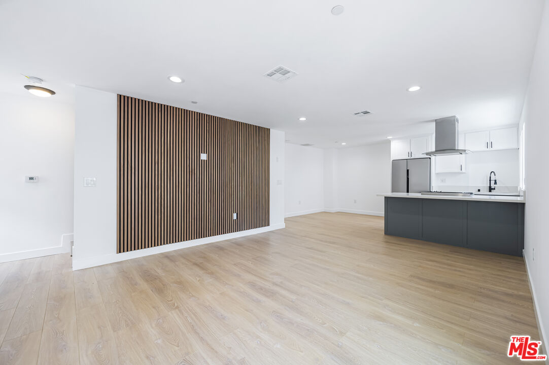 7306 Independence Ave