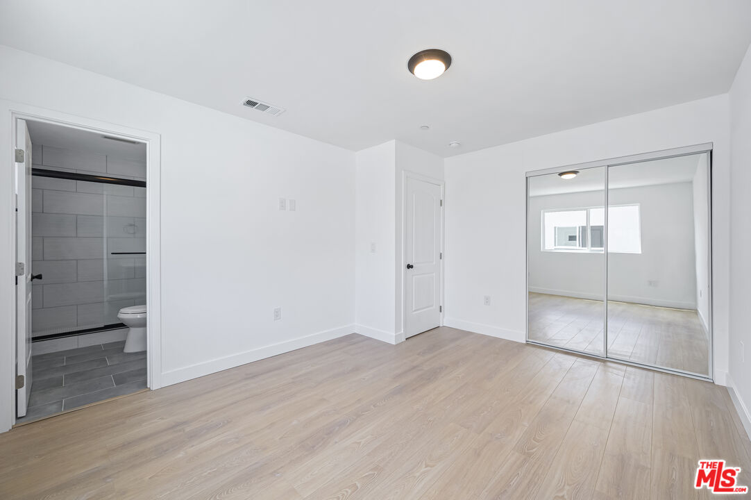 7306 Independence Ave