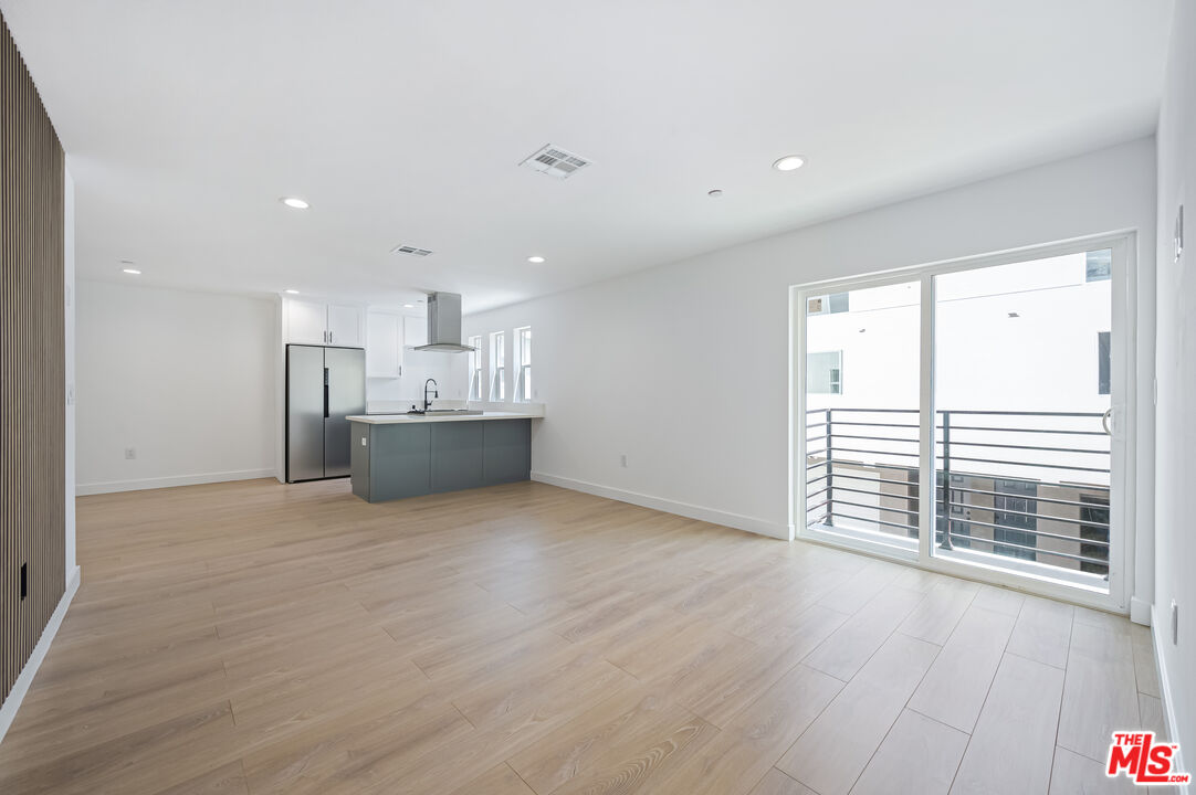 7306 Independence Ave