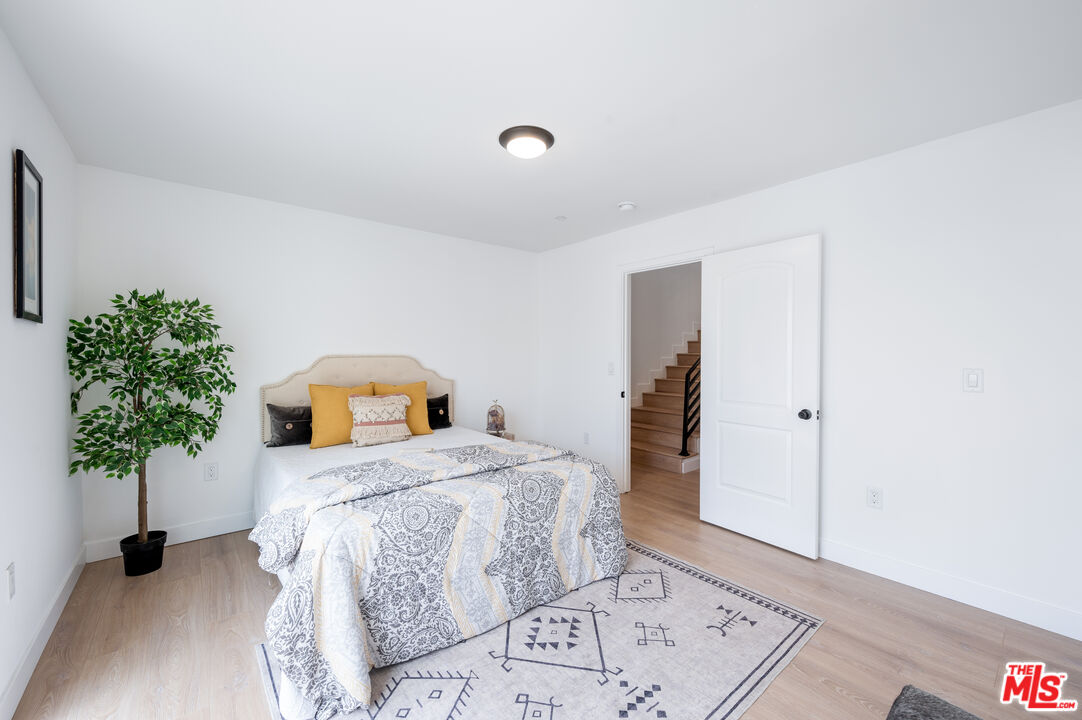 7306 Independence Ave