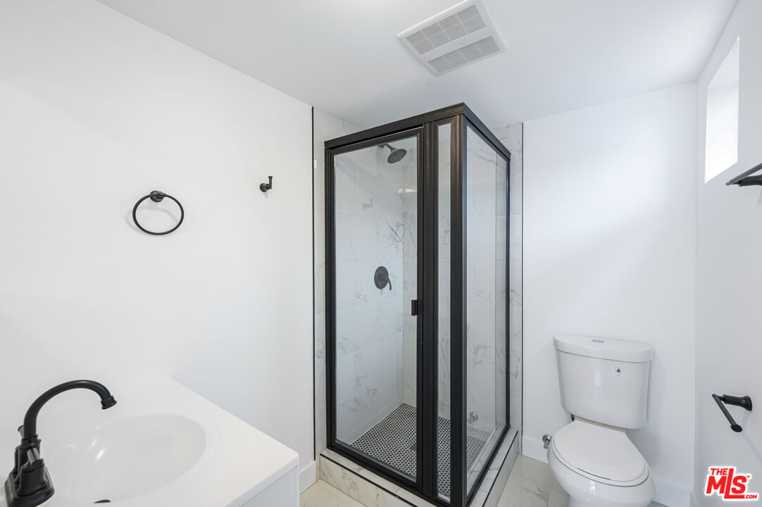 7306 Independence Ave