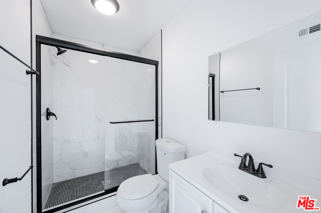 7306 Independence Ave