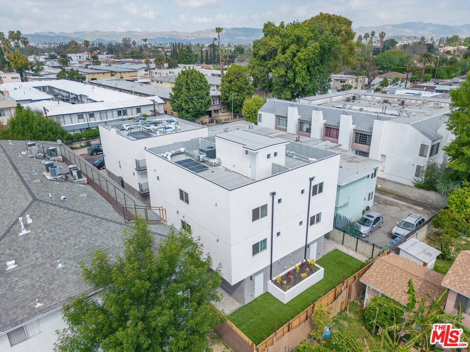 7306 Independence Ave