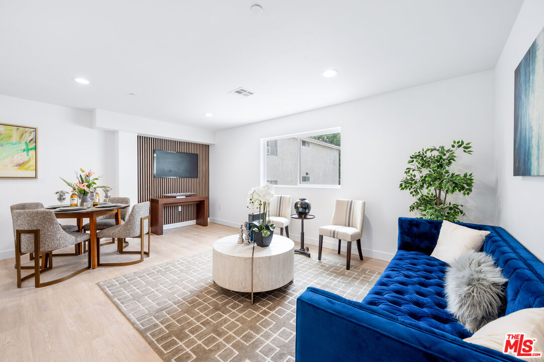 7306 Independence Ave