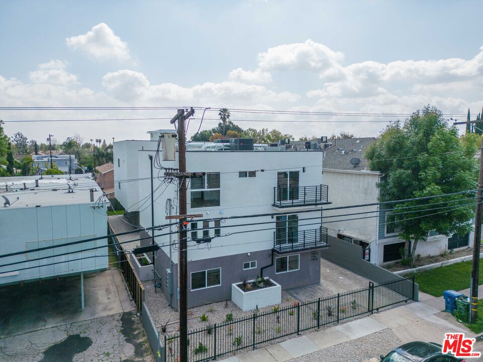 7306 Independence Ave