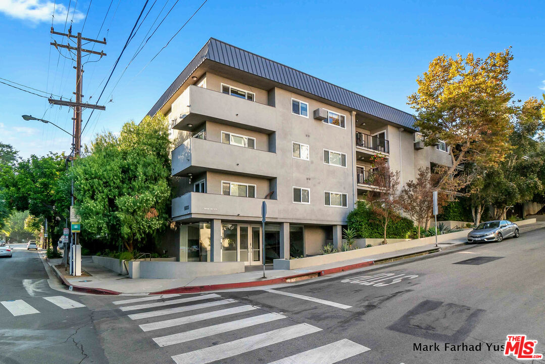9005 Cynthia St Unit: 413