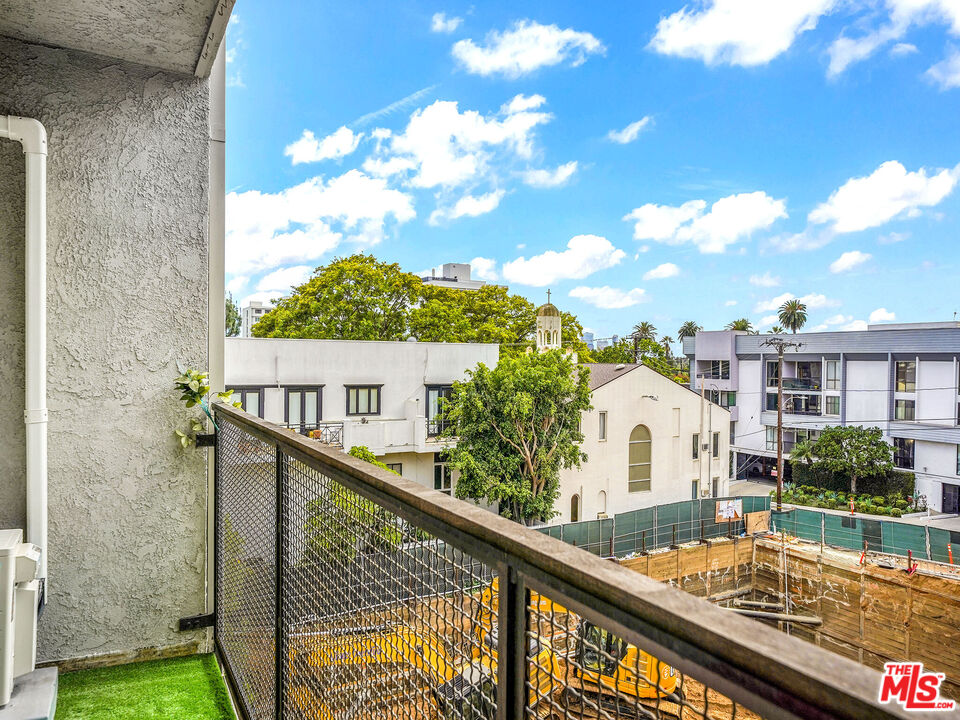 9005 Cynthia St Unit: 413