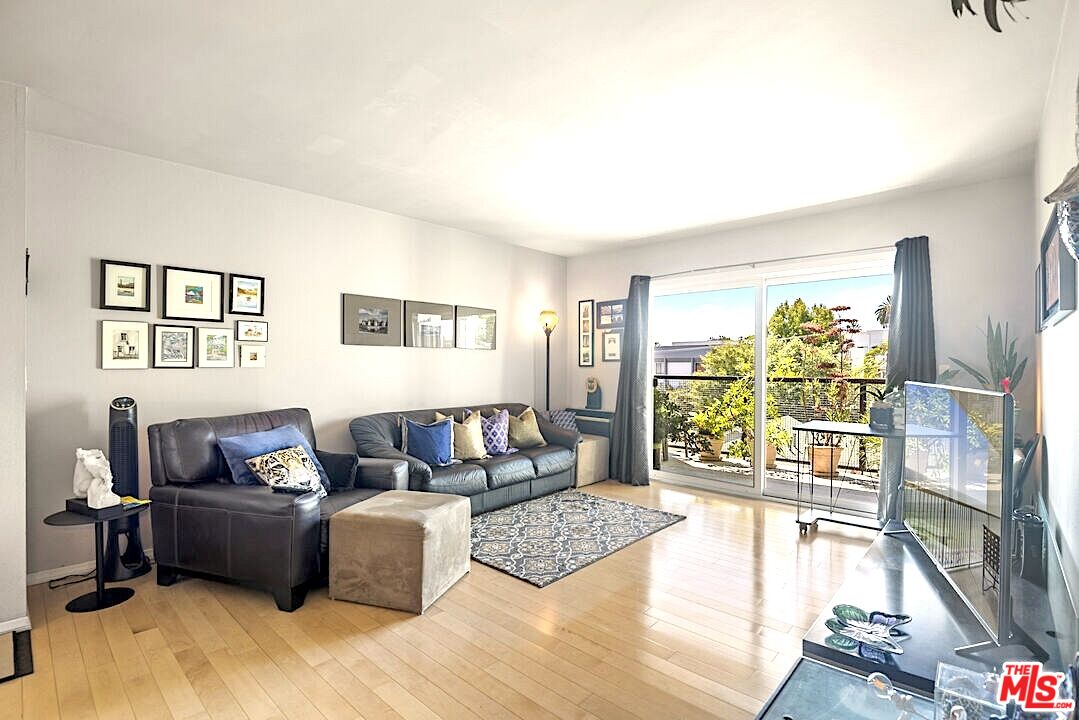 9005 Cynthia St Unit: 413