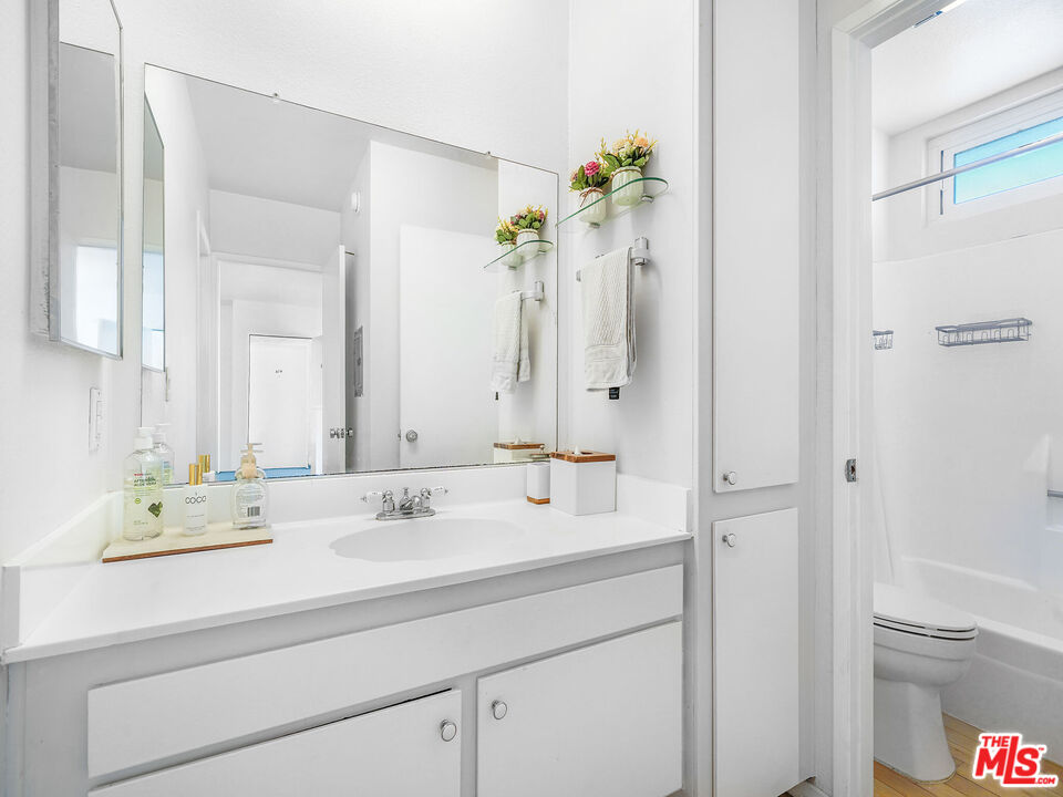 9005 Cynthia St Unit: 413