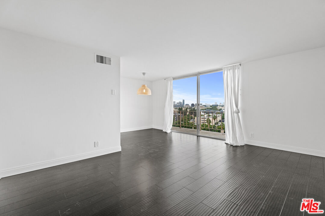 100 S Doheny Dr Unit: 1001