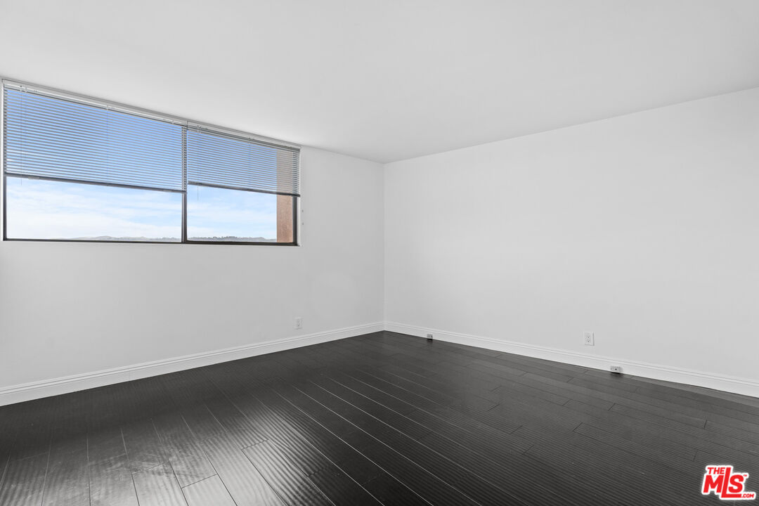 100 S Doheny Dr Unit: 1001