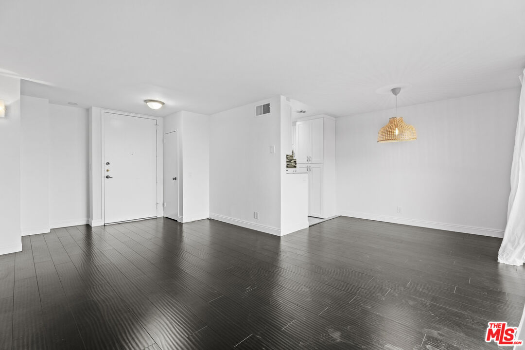 100 S Doheny Dr Unit: 1001