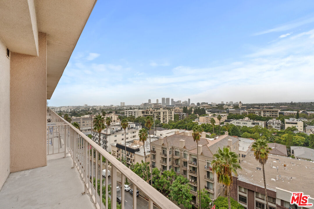 100 S Doheny Dr Unit: 1001