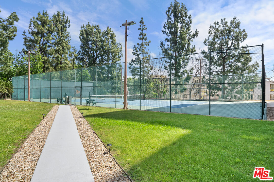 100 S Doheny Dr Unit: 1001