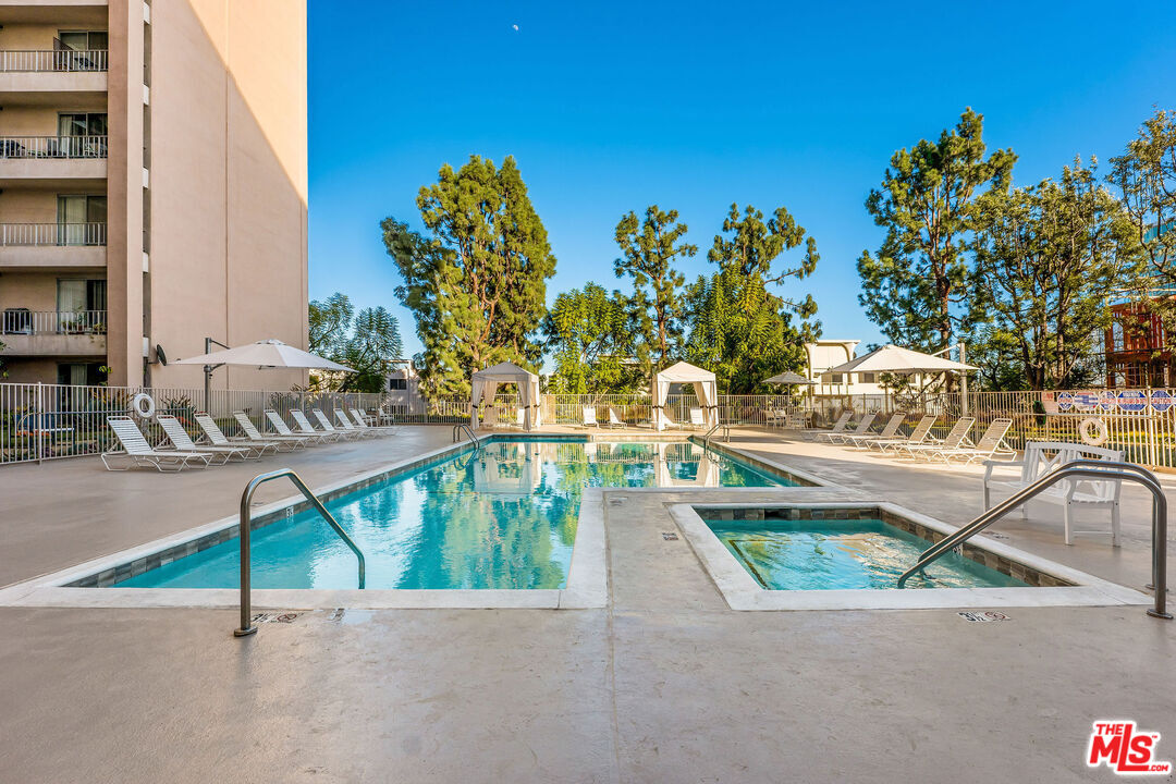 100 S Doheny Dr Unit: 1001