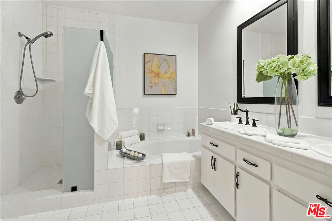 1645 Camden Ave Unit: 202