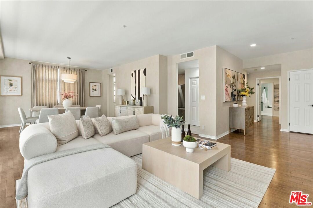 1645 Camden Ave Unit: 202