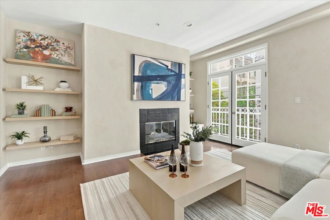 1645 Camden Ave Unit: 202