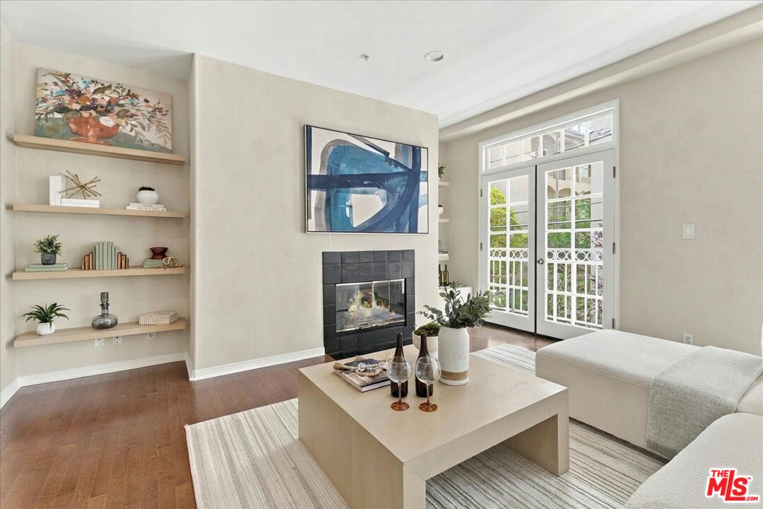 1645 Camden Ave Unit: 202