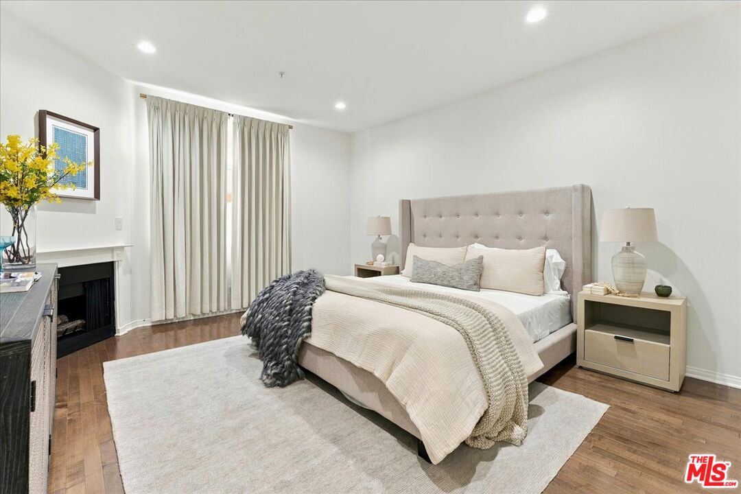 1645 Camden Ave Unit: 202