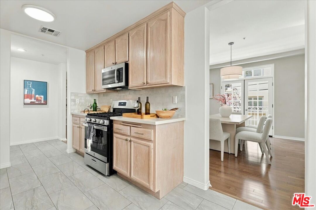 1645 Camden Ave Unit: 202