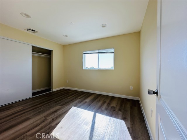 1002 E 33rd ST Unit: 3