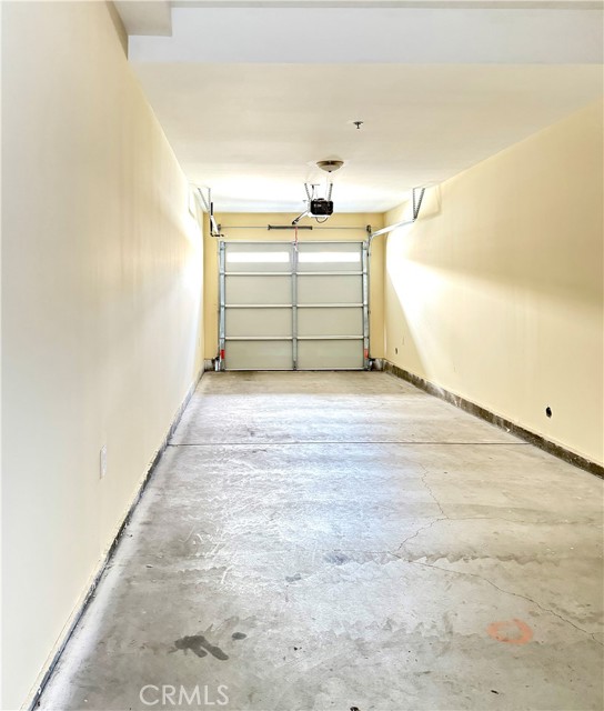 1002 E 33rd ST Unit: 3